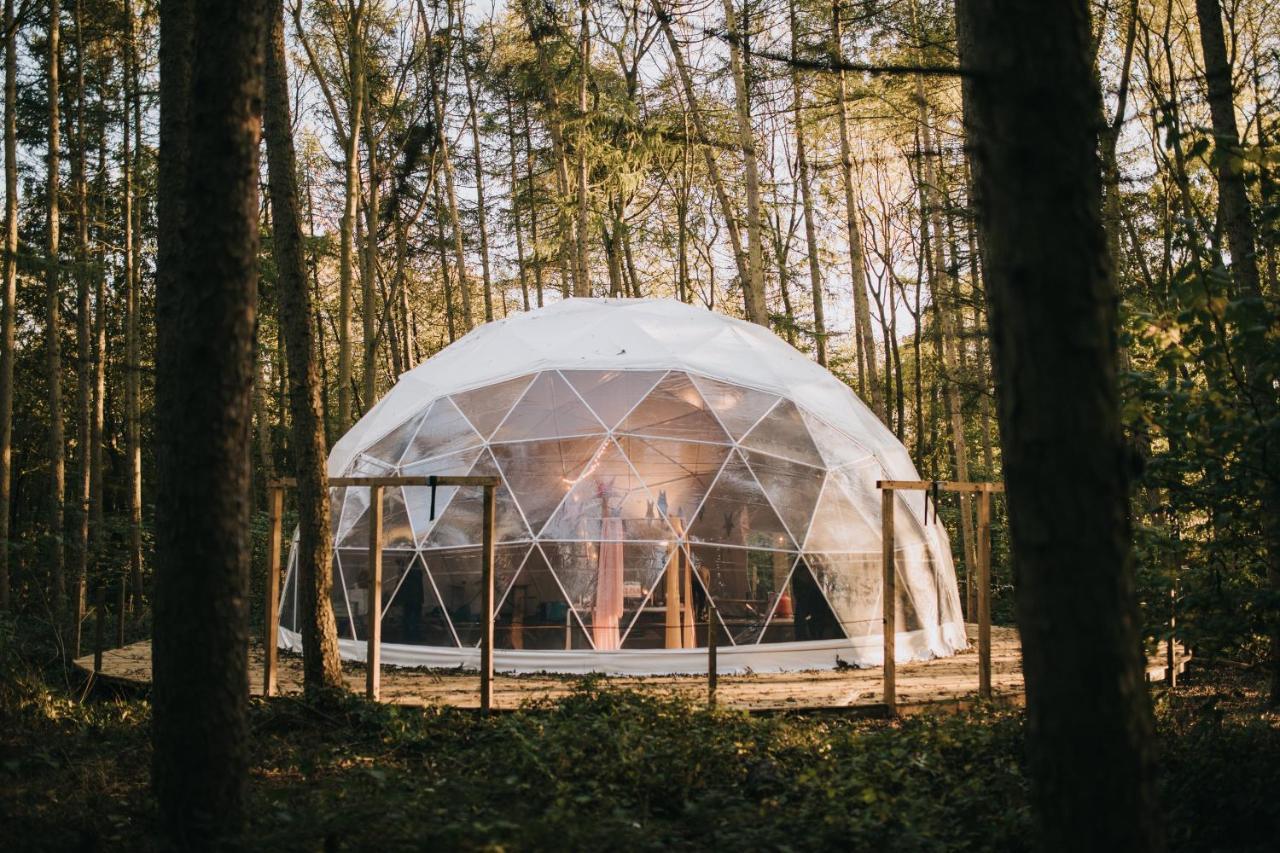 Отель Camp Katur Glamping Carthorpe Экстерьер фото