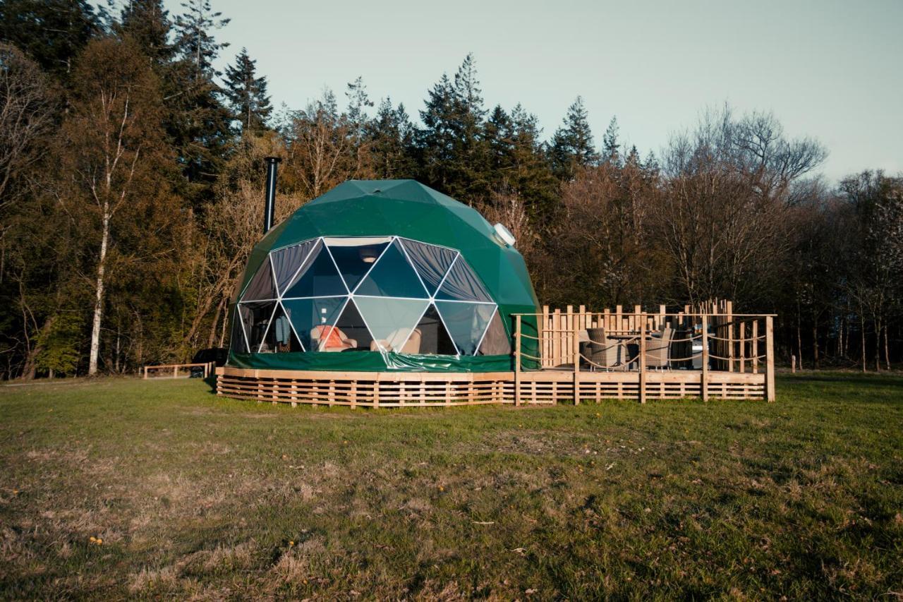 Отель Camp Katur Glamping Carthorpe Экстерьер фото